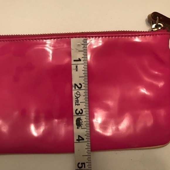 Kate spade pink patent leather wristlet clutch bag